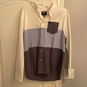 American Eagle Button Up